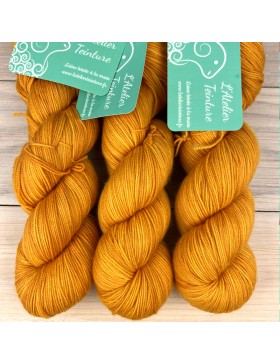 PURE Fingering by l'Atelier Teinture 100% Mérinos Echeveau de 100g/400m